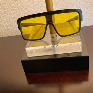 Women’s sunglasses